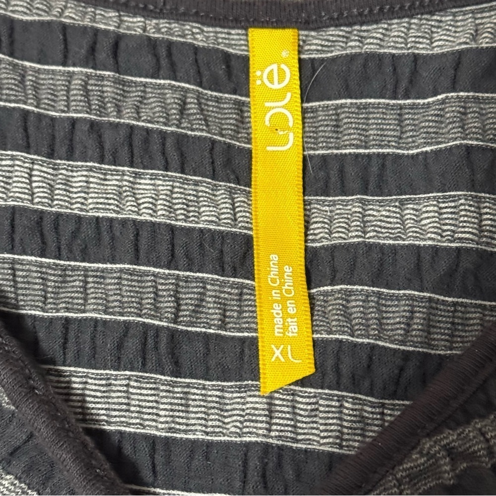 Lole | Women’s Blue Striped V Neck Top Size XL - Picture 5 of 8